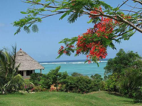 Tijara Beach Hotel Mombasa Exterior foto